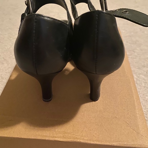 Vintage Black Heels - Picture 2 of 3
